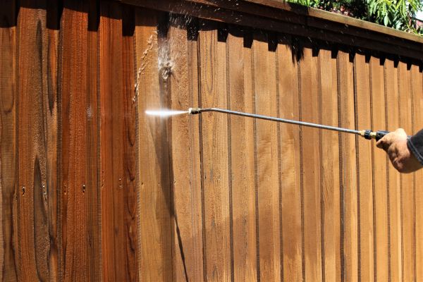Fence Cleaning in Gilroy