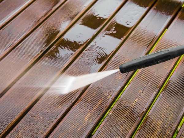 Deck Pressure Washing in Gilroy