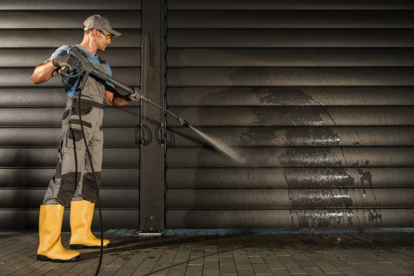 Cost of Garage Power Washing in Gilroy