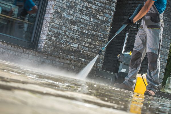 Storefront Pressure Washing in Gilroy