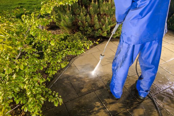 Cost of Hardscape Cleaning in Gilroy