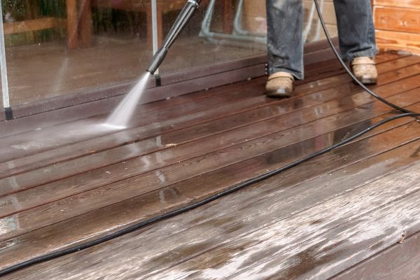 Cost of Pool Deck Power Washing in Gilroy