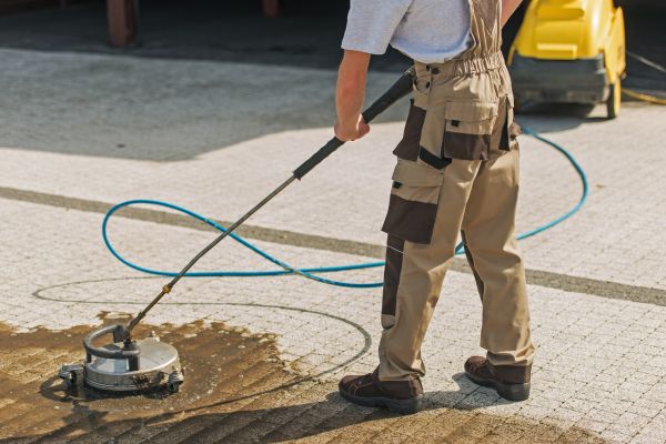 Cost of Townhouse Driveway Cleaning in Gilroy