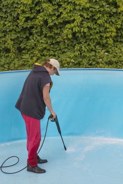 Cost of Pool Pressure Washing in Gilroy