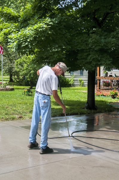 Cost of Driveway Concrete Cleaning in Gilroy