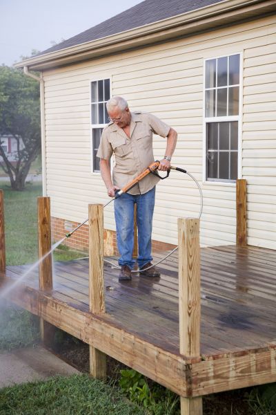 Cost of Deck Mold Cleaning in Gilroy
