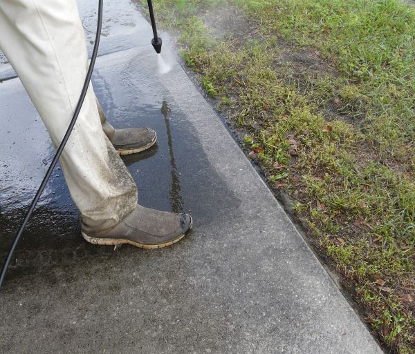 Cost of Concrete Slab Powerwashing in Gilroy