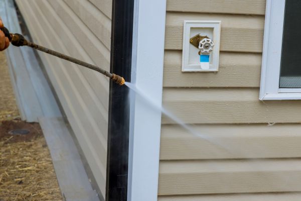 Vinyl Siding Cleaning in Gilroy